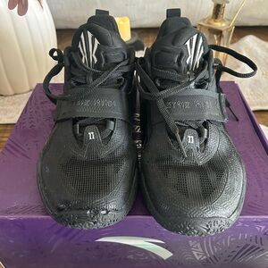 Black Men's Sneakers